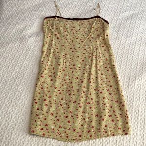 Summery light green dress with pretty floral print